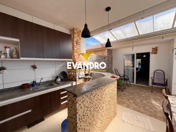 Imagem Casa em Condomínio para Venda em Cuiabá / MT no bairro Jardim Imperial