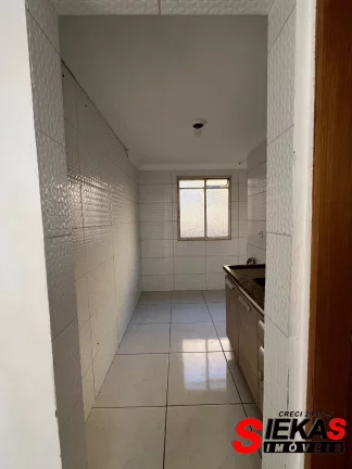 Imagem Aluguel de Apartamento Impecável em Itaim Paulista, SP: 2 Quartos, 1 Banheiro, Vaga de Garagem!