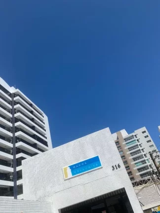 Imagem A 5ª Avenida Imóveis selecionou esse lindo 1/4 varandão incorporado, andar baixo no Barra Exclusive, ao lado da Associação Atletica R$ 550.000,00