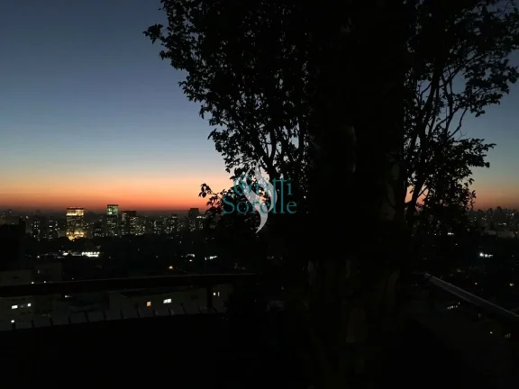 Imagem Apartamento Duplex à Venda em Itaim Bibi - São Paulo/SP.