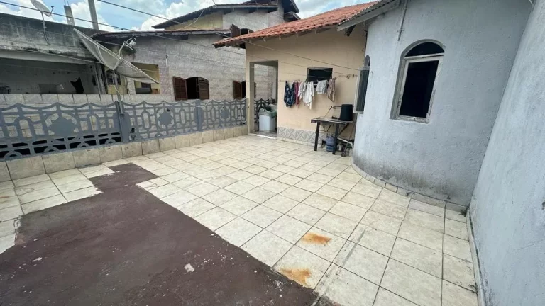 Imagem Sobrado com 2 dormitórios à venda, 400 m² por R$ 950.000,00 - Jardim Carlos Cooper - Suzano/SP