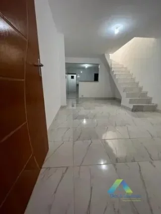 Imagem Sobrado reformado a venda com 02 suites . 105m² por R$ 371 mil