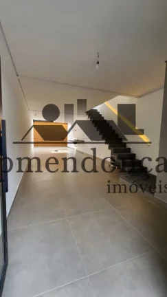 Imagem Imóvel novo em vila tranquila na Pompéia.
