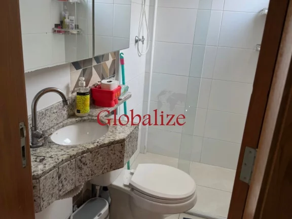 Imagem Casa em Villagio com 2 Dormitórios e Garagem para 3 Carros ? Santos R$ 885 mil