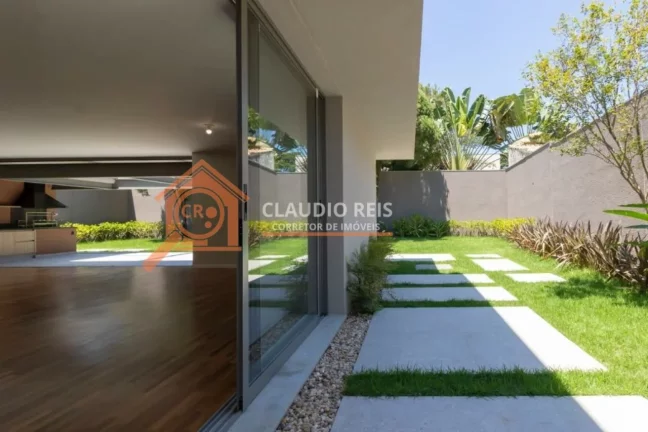 Imagem Casa de Alto Padrão para alugar com 4 Quartos, 371m², 6 vagas - Alto de Pinheiros - São Paulo-SP