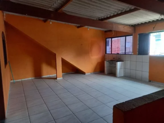 Imagem Casa sobreposta alta com 1 dormitório à venda, 90 m² por R$ 150.000 - Vila Costa Muniz - Cubatão/SP