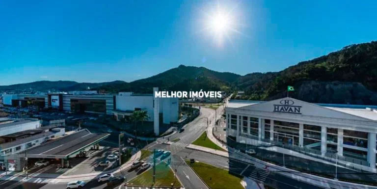 Imagem Apartamento 2 dormitórios sendo uma suíte e uma vaga em Balneário Camboriú.