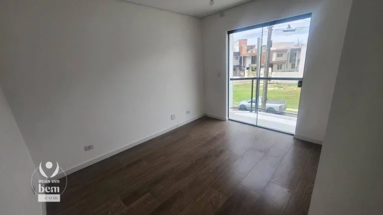 Imagem Sobrado com 3 dormitórios à venda, 132 m² por R$ 530.000,00 - Campo de Santana - Curitiba/PR
