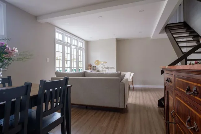 Imagem Apartamento para Venda em Teresópolis / RJ no bairro Várzea