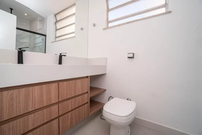 Imagem Apartamento para Venda em Rio de Janeiro, Tijuca, 4 dormitórios, 1 suíte, 4 banheiros, 1 vaga
