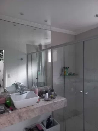 Imagem APARTAMENTO AMPLO REFORMADO, COM 3 SUÍTES, 1 QUADRA DA PRAIA DE PITANGUEIRAS, COM LAZER E 2 VAGAS DE GARAGEM