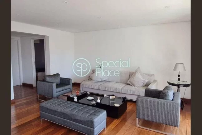 Imagem Apartamento muito bem localizado, próximo à Berrini. Condomínio com lazer completo. Hall privativ...