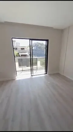 Imagem Sobrado a venda em Camboriú, bairro São Francisco, 3 suítes