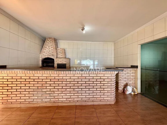 Imagem Casa com 3 dormitórios para alugar, 400 m² por R$ 4.150,00/mês - Setor Paranaíba - Itumbiara/GO