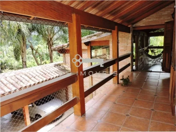 Imagem Espaçosa casa na Chácara Vale do Rio Cotia - Fazendinha - Granja Viana
