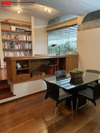 Imagem Casa em rua fechada 900m² 5 suítes - Morumbi