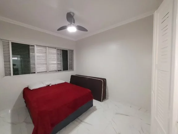 Imagem PITANGUEIRAS - UMA QUADRA PRAIA COM VISTINHA PARA O MAR, EXCELENTE APARTAMENTO TOTALMENTE REFORMADO, 108 M² ÚTEIS, GARAGEM NO PRÉDIO.
