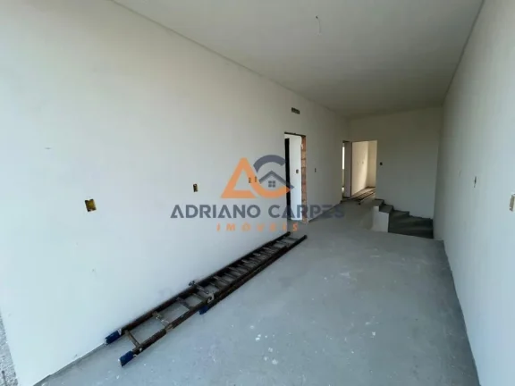 Imagem Sobrado de Alto Padrão à Venda em Navegantes-SC, Bairro Gravatá 3 Quartos sendo 1 Suíte, 1 Sala, 3 Banheiros, Adriano Carpes Imóveis