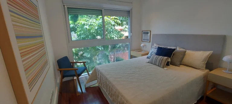 Imagem Casa Duplex 333,50M², 4Q, 4 Suítes, 7 Banheiros, 3 Vagas, Academia, Segurança 24h, Jardim, Portaria, Praça.