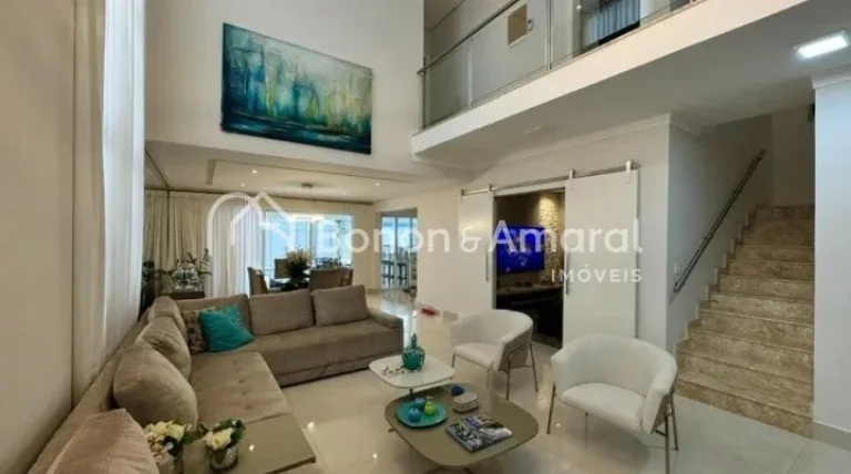Imagem Campinas, próxima ao Alphaville. Com 340m² de área construída, esta casa oferece uma combinaçã...