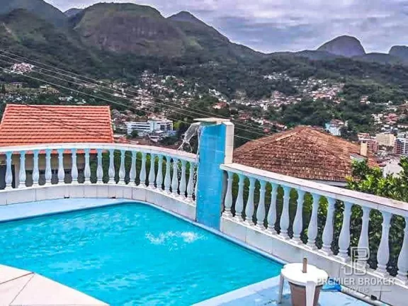Imagem Casa à venda, 263 m² por R$ 900.000,00 - Fazendinha - Teresópolis/RJ