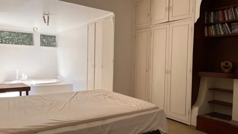 Imagem Casa Alto de Pinheiros - 400M², 4 Dorms, 2 Suítes, 6 Vagas, Alto Padrão.
