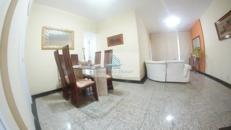 Imagem Imperdível Apartamento à Venda em Icaraí, Niterói-RJ: 3 Quartos, 1 Suíte, 1 Sala, 3 Banheiros, 1 Vaga de Garagem, 161m² de Área.
