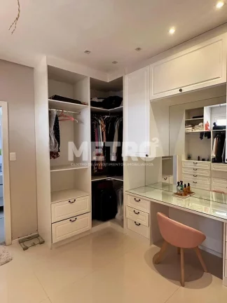 Imagem Casa para locação no Alphaville, com 2 pavimentos, planejados, piscina