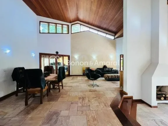 Imagem Casa térrea para locação com 4 suítes, piscina e lazer completo, 420 m² no Jardim Botânico