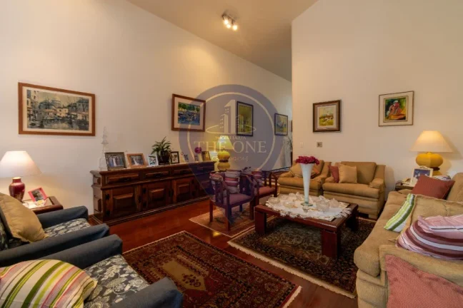 Imagem Espetacular casa à venda em São Paulo-SP, Alto de Pinheiros: 4 quartos, 4 suítes, 2 salas, 6 banheiros, 7 vagas, 495m².