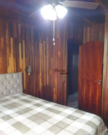 Imagem Casa com 3 dormitórios à venda, 235 m² por R$ 1.250.000,00 - Alto Do Capivari - Campos do Jordão/SP