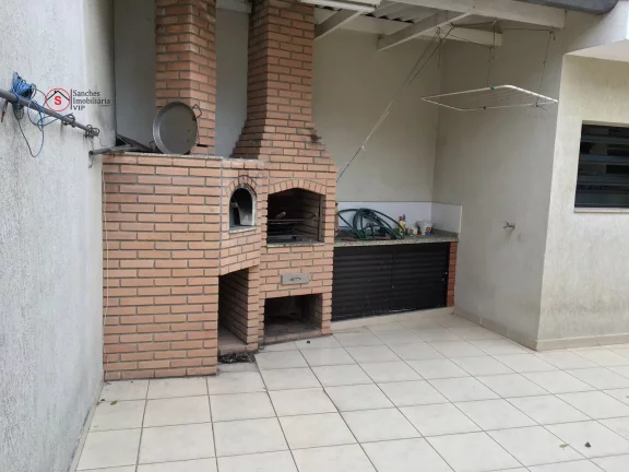 Imagem CASA ASSOBRADADA COM 3 DORMITÓRIOS PARA VENDA, AO LADO DO LARGO DA VILA ZELINA. 2 VAGAS DE GARAGEM, QUINTAL, CHURRASQUEIRA. A 12 MINUTOS A PÉ DO METRÔ