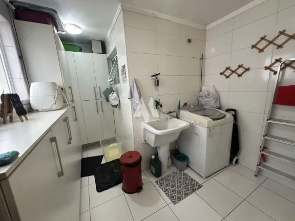 Imagem Casa alta à venda no bairro da Aparecida