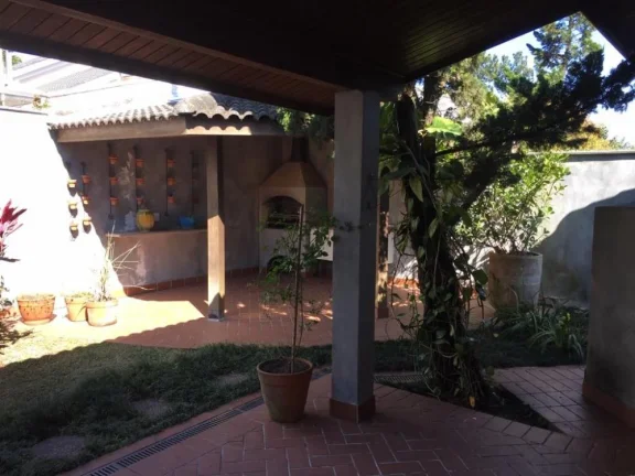 Imagem Casa em Aldeia da Serra - 370m²