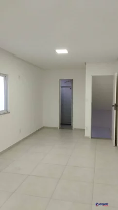 Imagem VENDO UMA EXECELENTE CASA NO CONDOMINIO