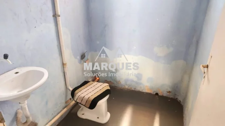 Imagem Imóvel c/ Salão Comercial á 100mts da Av. Brasil