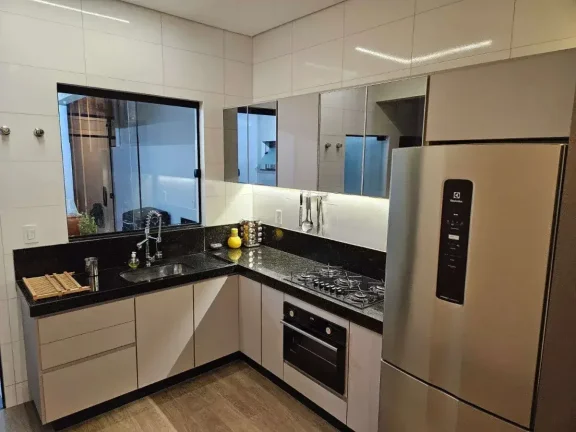 Imagem Casa à venda em Campolide, com 2 quartos