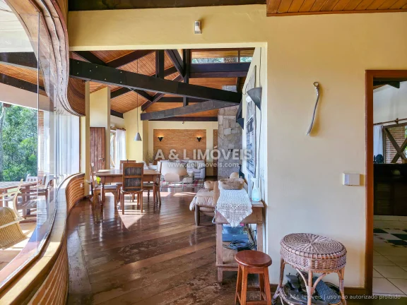 Imagem Casa Térrea Turmalina | 356 m², Terreno 6.050 m² e Vista Pedra do Baú