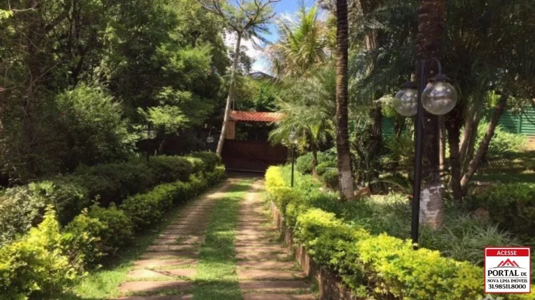 Imagem VENDO BELO SITIO EM ESMERALDAS, JUNTO AO CONDOMÍNIO IPÊ AMARELO. AMPLA ÁREA DE LAZER, PISCINA, SAUNA, QUADRA E LAGOA COM MUITO PEIXE