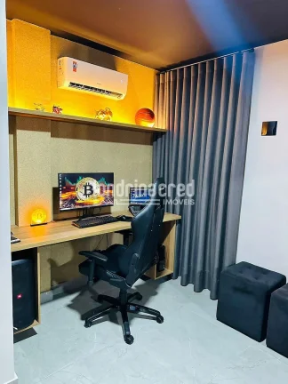 Imagem Apartamento Triplex no Ed. Ville D'Ampezzo: 3 Dorms (1 Suíte), 3 Banheiros, Sala ampla, Cozinha e 3 Vagas de Garagem - 300m² de Conforto e Exclusividade