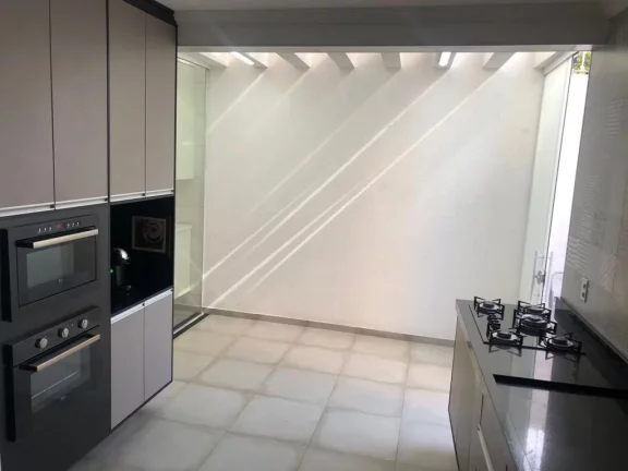Imagem Sobrado Jd. Avelino - 200 m² - 4 Dormitórios - 2 Banheiros - Espaço Gourmet - 2 Vagas.