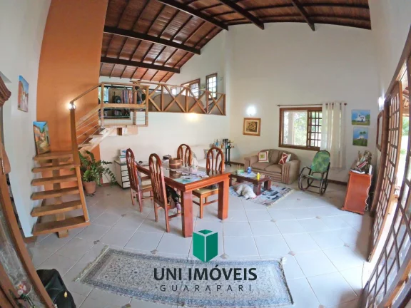 Imagem Maravilhosa chácara com casa sede mais 3 Suítes para locação, área de lazer a venda na região de Meaipe - Guarapari.