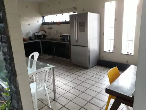 Imagem Casa à venda no Ponto Novo - Espaçosa, com 6 quartos, 5 vagas de garagem e excelente localização!