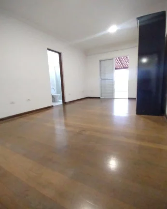 Imagem Sobrado, 3 dormitórios, 2 vagas FL11