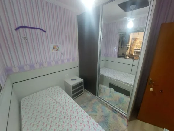 Imagem Casa Usada para Venda, Ouro Verde I, 3 dormitórios, 1 suíte, 2 banheiros, 1 vaga