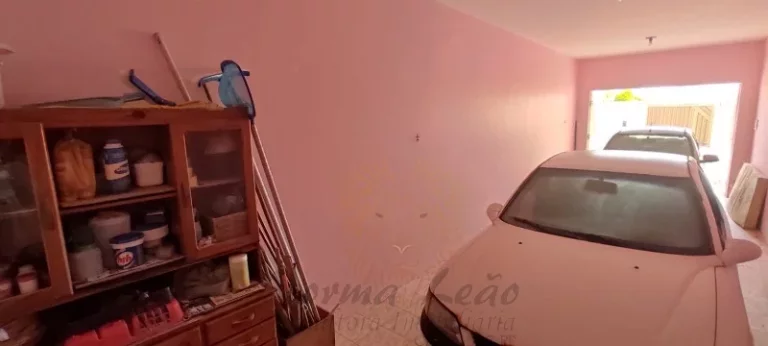 Imagem Casa TÉRREA com Piscina em via Pública à venda na Aruana, Aracaju/SE.