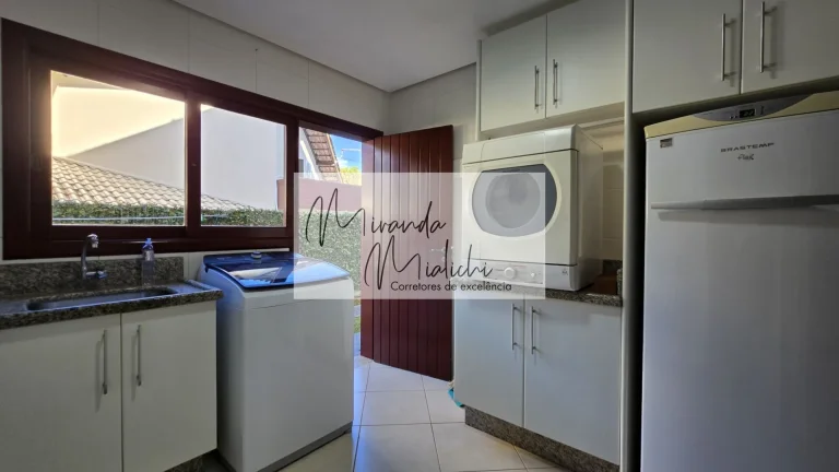 Imagem Sobrado para venda em Jurerê Internacional com 6 quartos, sendo 6 suítes, 548m²