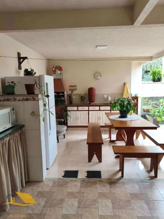 Imagem Casa à venda em Nova Friburgo, Nova Suíça, com 3 quartos, 163m2