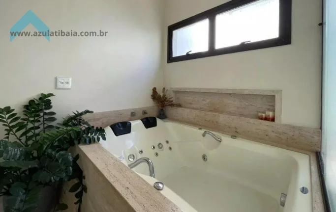 Imagem Sobrado de alto padrão com 4 suítes e piscina à venda  Atibaia