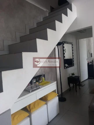Imagem Sobrado à Venda no Parque Alto do Rio Bonito, SP - 4 Dorms, 680mil